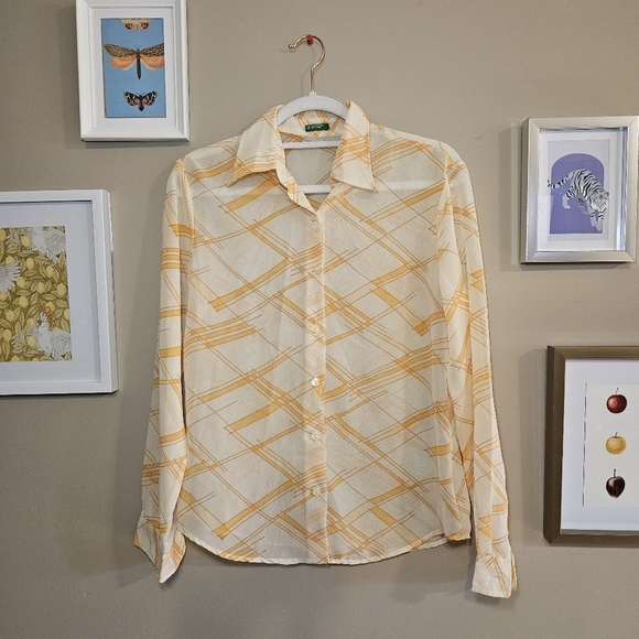 United Colors Of Benetton Tops - Retro Orange Sheer United Colors Of Benton Button Down